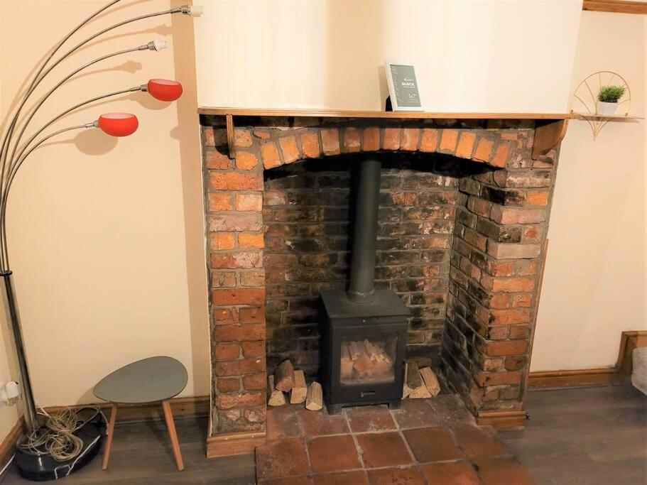 Nice 4-Bedroom Vacation Home With Indoor Fireplace Wellington  Buitenkant foto